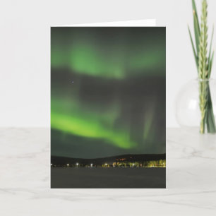 Borealis de la aurora en la tarjeta de
