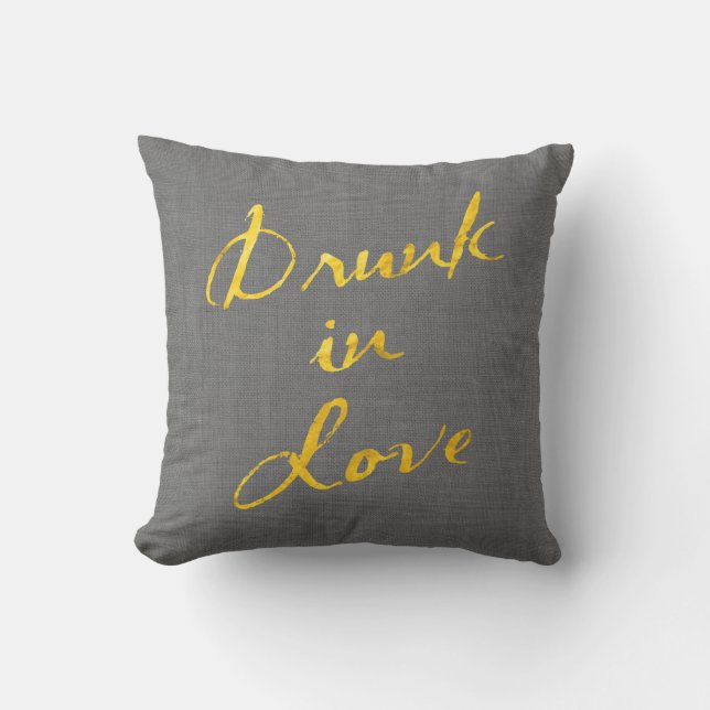Borracho en amor Oro y cola gris en almohada al ai (Anverso)
