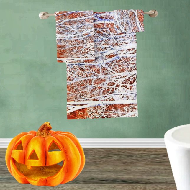 Bosque esquelético II (This eery, bath towel set, could be part of your Halloween decor!)