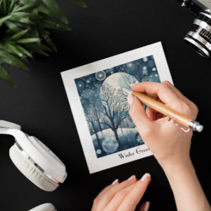 Bosque nórdico iluminado por la luna, personalizab