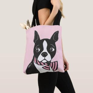 Boston Terrier con la bolsa de asas rosa clara de