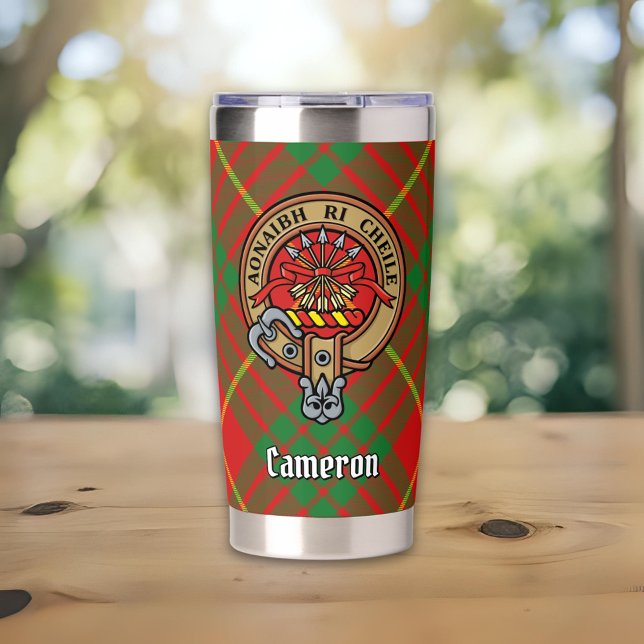 Botella Aislada Crest del Clan Cameron sobre tartán (Subido por el creador)