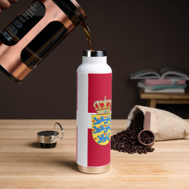 Botella aislada de Dinamarca, Bandera danesa