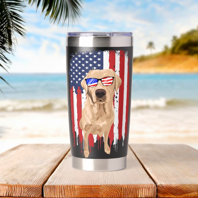 Botella Aislada Día de la Independencia del Labrador Retriever 4 d (Playa (girada))