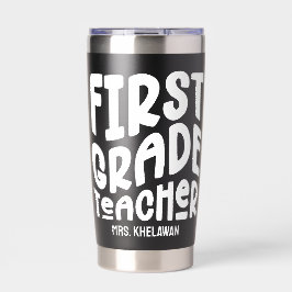 Botella Aislada Diseño de texto de primer grado de docente Minimal