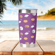 Galletas y leche en morado