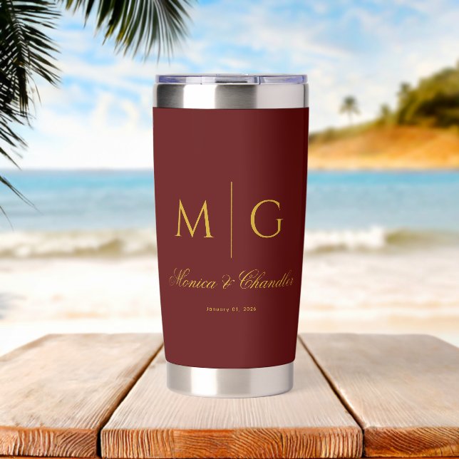 Botella Aislada Monograma Elegante Con Nombre De Pareja Granate (Playa (girada))