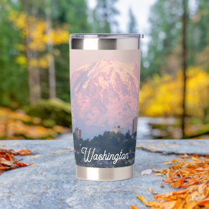 Botella Aislada Monte Rainier en el estado de Washington