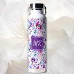 Botella De Agua Acuarela morada floral monogramada<br><div class="desc">Bonito delgada acuarela morado y lavanda floral botella de agua. Puede agregar sus iniciales en el área de personalización.</div>