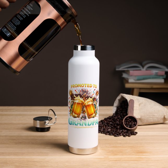 Botella De Agua Ascendido a Abuelo Futuro (Café (girado))