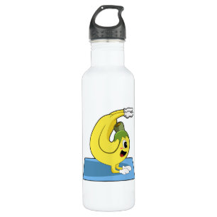 Botella De Agua Banana en yoga en alfombra de yoga