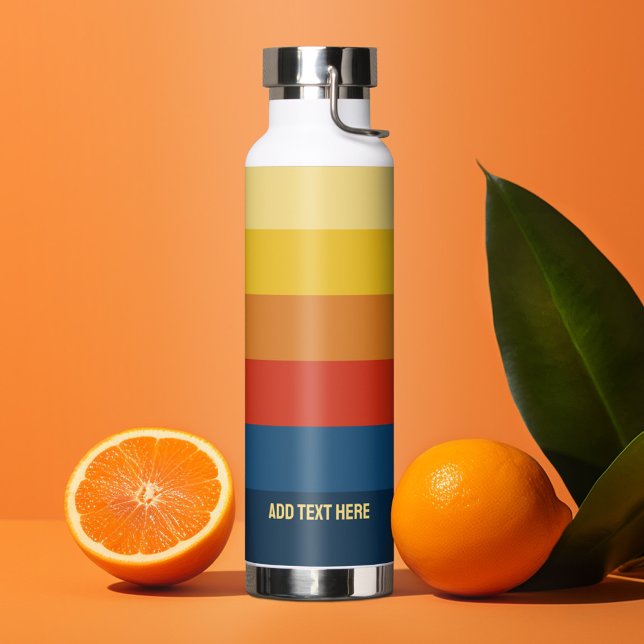 Botella De Agua Bandas de puesta de sol retro con nombre de serie  (Personalized water bottle with name and retro stripes)