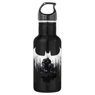 Botella De Agua Batman se encaramó en un pilar