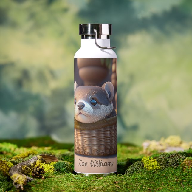 Botella De Agua Bebé de nutria en una cesta - personalizable (Exterior)