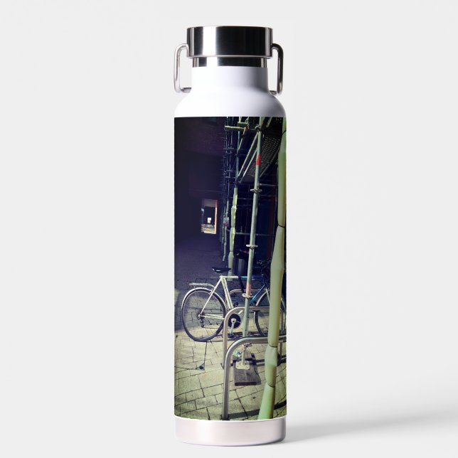 Botella De Agua Bicicleta contra el andamio (Delantero)