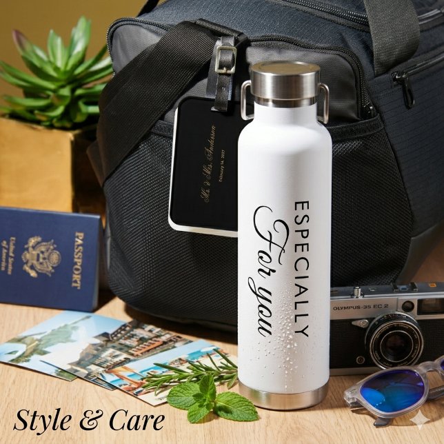 Botella de agua blanca con texto personalizado en  (Custom Script White Water Bottle With Self Text)