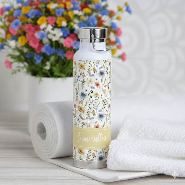 Botella De Agua Blue Yellow Pink Floral Name Monogram Wildflower (Subido por el creador)