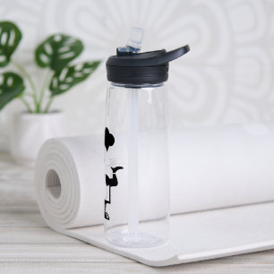 Botella De Agua Chef sosteniendo un tazón de sopa