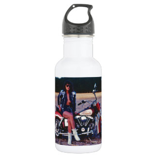 Botella De Agua Chica Pinup Clásica En Una Motocicleta