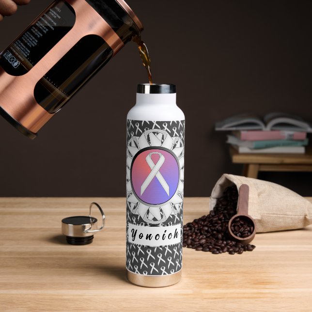 Botella De Agua Cinta blanca estándar de Kenneth Yoncich (Café)
