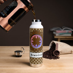 Botella De Agua Clover Ribbon de Brown por Kenneth Yoncich