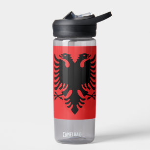 Botella de agua con bandera de Albania