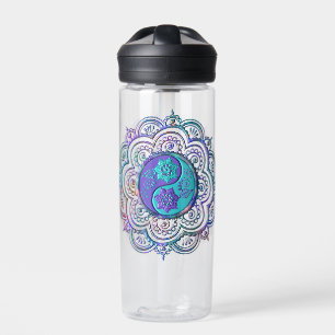 Botella de agua con mandala azul y púrpura