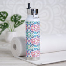 Botella de agua con mosaico de mariposa