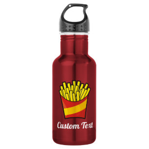 Botella de agua con papas fritas