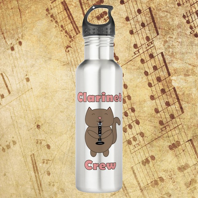 Botella De Agua Cristal Clarinet Brown Cat Funny Rosa (A water bottle featuring a brown cat playing the clarinet and the words clarinet crew in pink.)