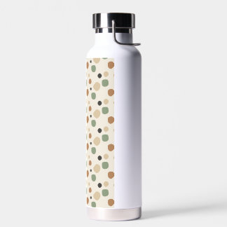 Botella de agua de arcilla y piedra