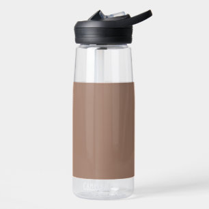 Botella de agua de CamelBak marrón minimalista