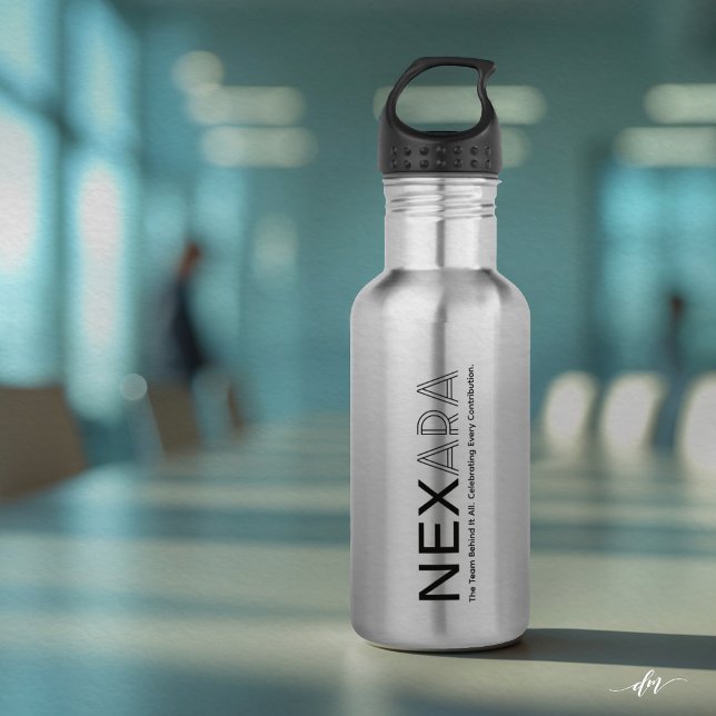 Botella de agua de reconocimiento personalizada (Custom water bottle for employee recognition, corporate events, and branded business gifts)