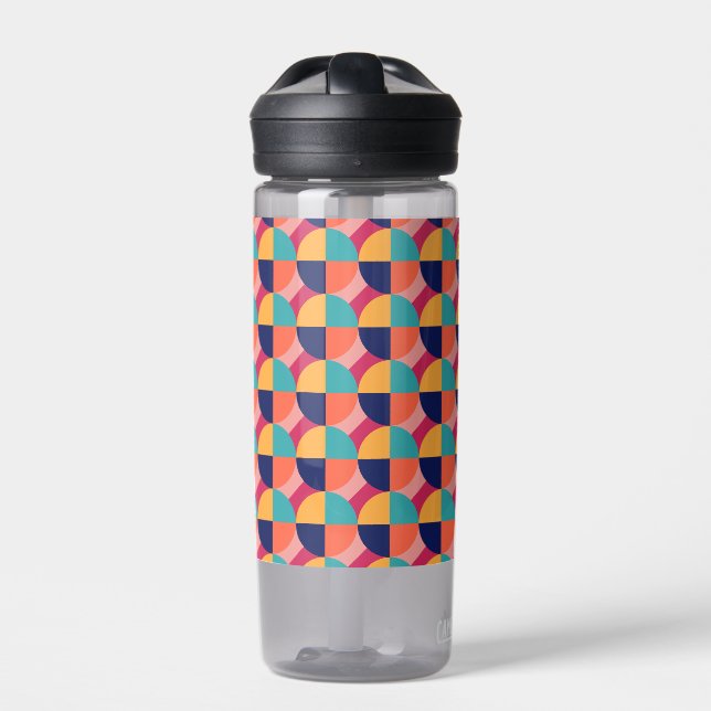 BOTELLA DE AGUA DISEÑO GEOMÉTRICO. (Delante)
