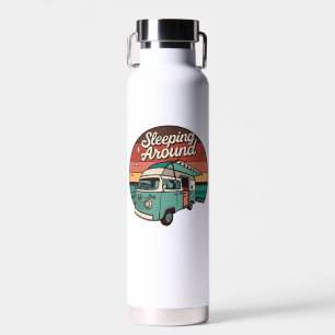 Botella De Agua Dormir alrededor del campamento