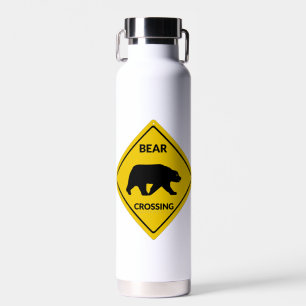 Botella De Agua El oso de SlipperyJoe cruzando la silueta del oso