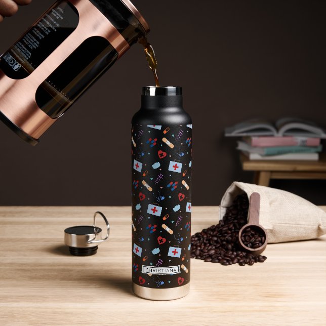 Botella De Agua Enfermero RN personalizado | Patrón médico Médica (Café)