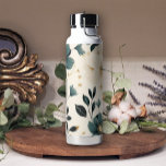 Botella de agua floral de Bonito suave beige verde<br><div class="desc">Botella de Agua Floral.</div>
