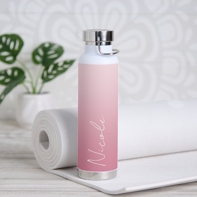 Botella De Agua Guión de escritura de degradado rosa personalizado (Yoga)