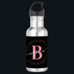 Botella De Agua Guión de nombre rosado moderno de chica negra mono<br><div class="desc">Frasco de agua monogramada personalizada con un nombre inicial de personalizado de guion monogramado de color amarillo, minimalista, moderno, elegante, negro y rosa. Con un primer monograma y un guión de firma de nombre ondulado en un tipo de letra caligráfica escrito a mano con las colas de permuta y el...</div>