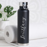 Botella De Agua Guión Minimalista moderno personalizado<br><div class="desc">¡Dale a un amigo esta práctica botella Minimalista moderna y personalizada de agua! ¡Perfecto para llevar en marcha! Hay diferentes opciones de color disponibles.</div>