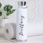 Botella De Agua Guión Minimalista moderno personalizado<br><div class="desc">¡Dale a un amigo esta práctica botella Minimalista moderna y personalizada de agua! ¡Perfecto para llevar en marcha! Hay diferentes opciones de color disponibles.</div>