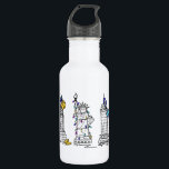 Botella De Agua Hanukkah NYC vacaciones judías Chanukah<br><div class="desc">Cuenta con un original ilustracion con lápiz y tinta de una fila de monumentos clásicos de la ciudad de Nueva York, "vestidos" para la temporada de vacaciones. ¡Genial para cualquiera que viva o ame NYC! ¿No ves exactamente lo que buscas? ¿Necesita ayuda con la personalización? Haga clic en "Recaucaheartsny" (esquina...</div>