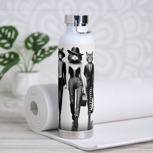 Botella De Agua Hep Cat Runway Modelos caminando por la pasarela (Yoga)