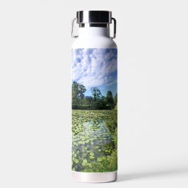 Botella De Agua Hojas en el río