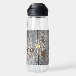 Botella De Agua Huellas de aves en tablas de madera con hojas de o