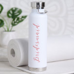 Botella De Agua La moderna dama de honor Minimalista personalizada<br><div class="desc">Dé a su fiesta nupcial esta práctica Botella de agua Minimalista y personalizada para la dama de honor! ¡Perfecto para llevar en marcha! Hay diferentes opciones de color disponibles. El texto puede cambiarse a cualquier título,  incluyendo Jr. Bridesmaid,  Maid of Honor,  Matron of Honor y Flower Girl.</div>