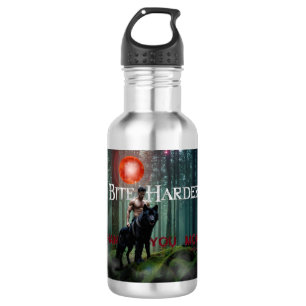 Botella De Agua La mordedura del hombre musculoso sin camiseta de