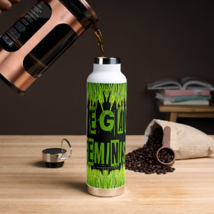 Botella De Agua Letras de bloque de hierba vegana feminista de Sli