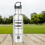 Botella De Agua Logotipo comercial de personalizado y código QR<br><div class="desc">Anuncie con su logotipo comercial, nombre de la empresa, sitio web y un código QR de personalizable en una botella de agua de acero inoxidable de marca. Reemplace el logotipo de ejemplo, el texto y la dirección URL del sitio web por la suya propia en la barra lateral. Su símbolo...</div>